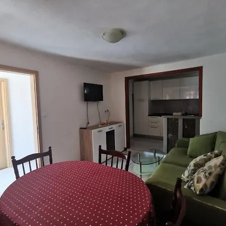 Appartement Franceska Bol