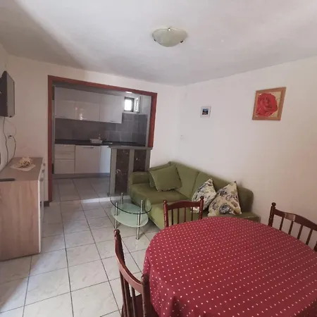 Apartment Franceska *