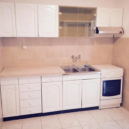 Franceska Apartment Bol